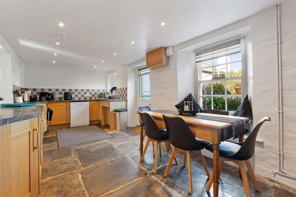 Myrtle Cottage ボスキャッスル エクステリア 写真